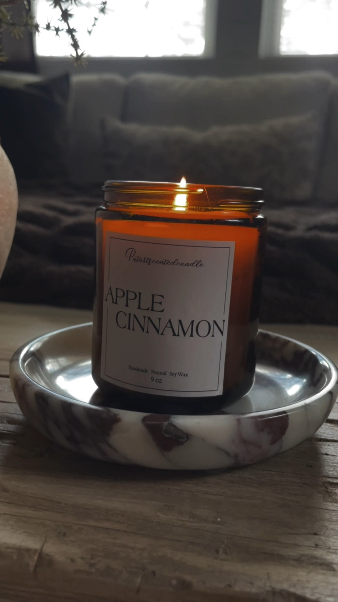 I’ve been wanting to add something that was Viola Calacatta marble and this little tray was perfect for my candle!! 🖤🤍

#LTKHome