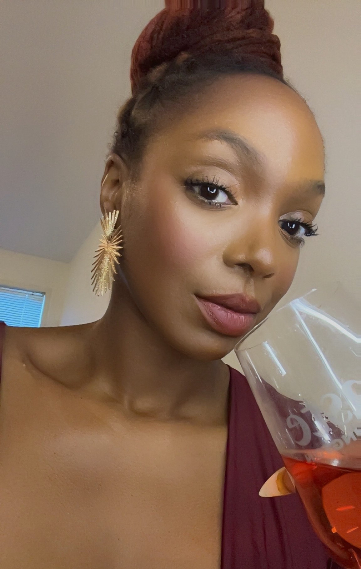 So far I’m loving how my makeup looks are turning out creaseless and long lasting from my foundation lessons. AND  These products work so well for me and my skin loves them. No breakouts after! 

#LTKGiftGuide #LTKBeauty #LTKParties