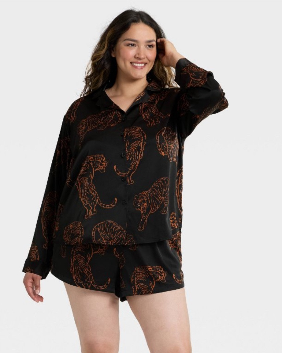 Pajama set tiger print! Yo combine el set con el pantalón! 

#LTKOver40 #LTKStyleTip #LTKFindsUnder50