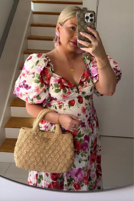 One of my fave vacation looks from my trip to palm beach 🏝️💌💖 

Vacation outfit ideas / Abercrombie dress / Prada bag / summer fashion / summer outfit ideas 

#LTKStyleTip #LTKTravel #LTKSeasonal