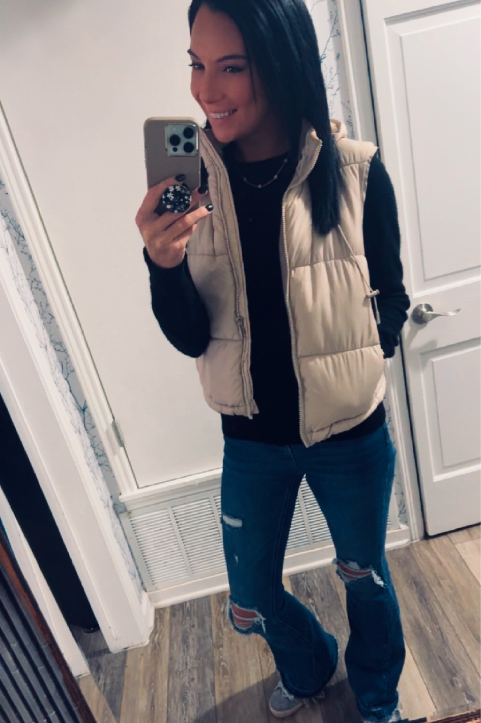 This is the staple winter fit 👏🏼 Versatile pieces that can mix and match. 

#momfit #staple

#LTKSeasonal #LTKStyleTip #LTKFindsUnder100