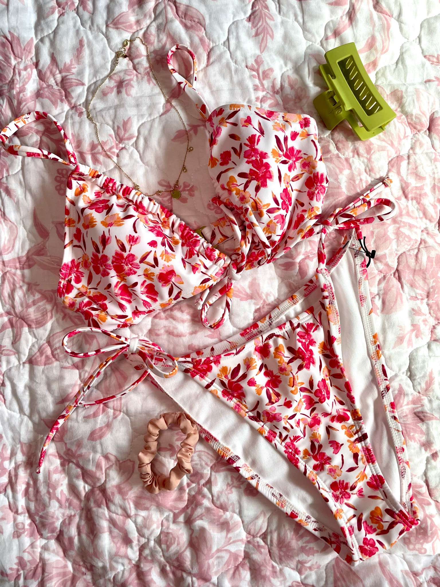 My first ever side-tie bikini and it does not dissapoint! Love the fun pattern for summer and the top is so flattering 💕 I got XS in both but if you want a more relaxed fit I would consider sizing up on the top!

#LTKTravel #LTKSwim