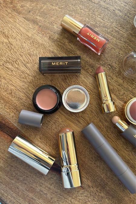 Merit signature lip in classic
Shade Slick Gelée in Jeté

Day Glow in Bounce
Flush Balm in Beverly Hills
Solo Shadow in Studio
Bronze Balm in Seine
The minalmilist in ochre and dune

#LTKbeauty