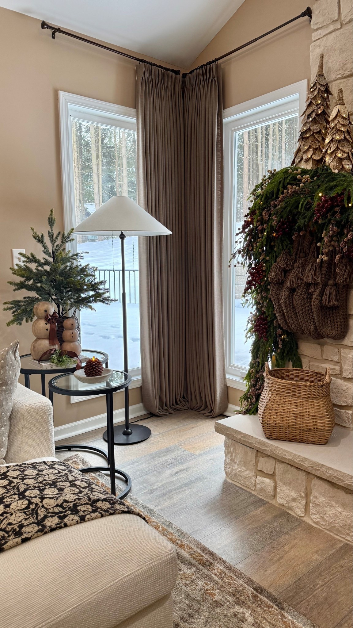 Sleek Black Metal Nesting Tables Under $50 from Amazon

Follow @farmtotablecreations on Instagram for daily home finds 🤍

These nesting tables are such a good find. They’re from Amazon, on sale, and under fifty dollars — and truly look way more expensive than they are. I love the clean black metal frame paired with the tempered glass top for a modern, versatile look that works in living rooms, bedrooms, or even tucked beside a chair. They’re lightweight, easy to move, easy to style, and perfect for layering or pulling out when you need extra surface space. Bonus detail I appreciate: adjustable foot pads so they sit perfectly on any floor. Amazon really understood the assignment with these.

#nestingtables #sidetables #coffeetabledecor #livingroomfurniture #amazonhome #homedecor #modernhome #neutralhome #smallspacestyle #glassfurniture



#LTKSaleAlert #LTKHome #LTKFindsUnder50