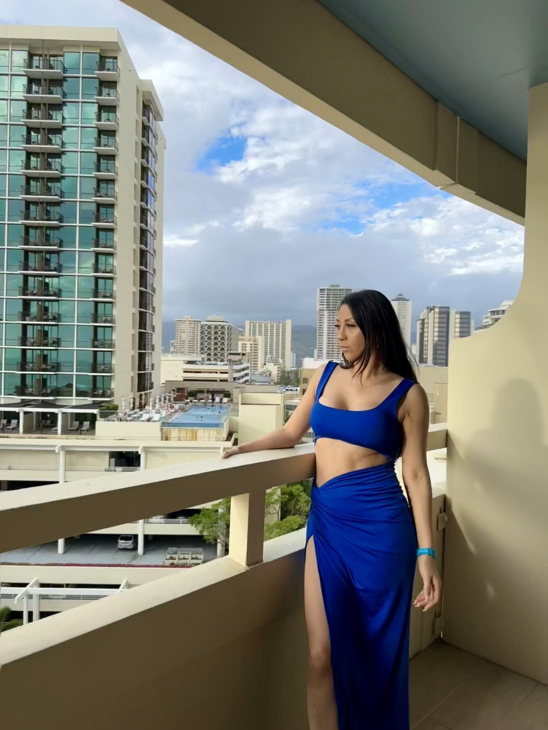 Blue dress 

#LTKSeasonal #LTKParties #LTKStyleTip