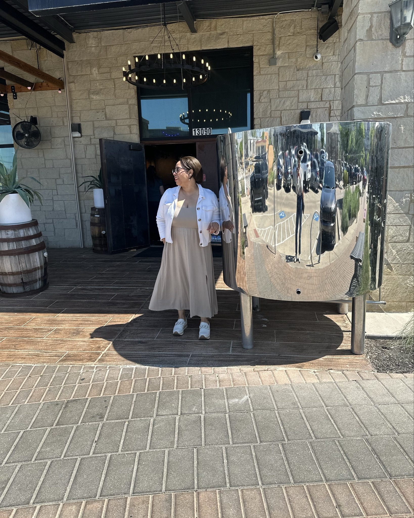 One of the most favorite parts of my job is the venue tours that we do when deciding what other small businesses to work with. I am so happy that other entrepreneurs and small businesses support what we do to help bring singles together. 👩🏽‍❤️‍👨🏻



#LTKWorkwear #LTKdayinmylife #LTKOver40