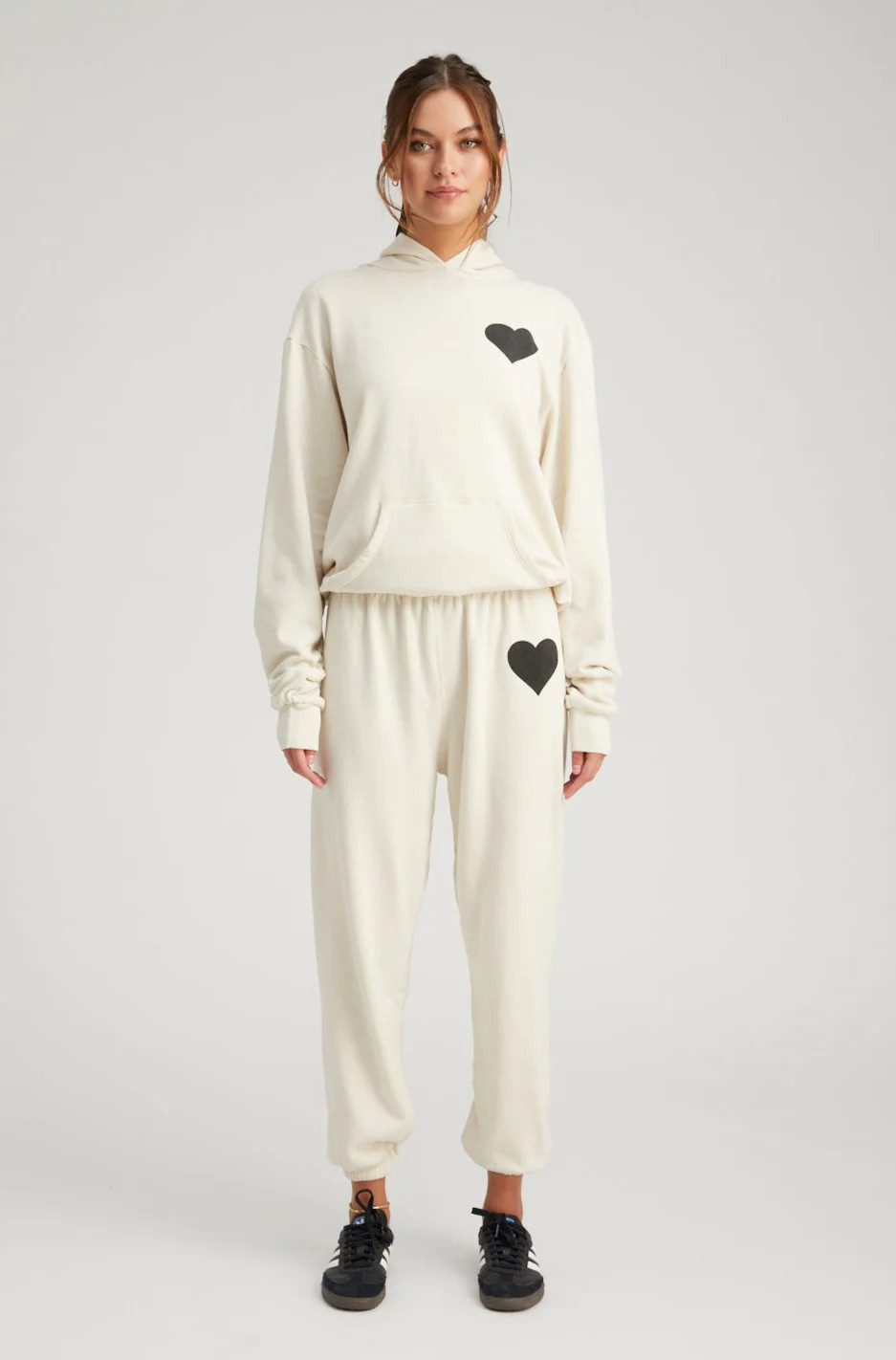 Vintage White Heart Sweatpants | SPRWMN