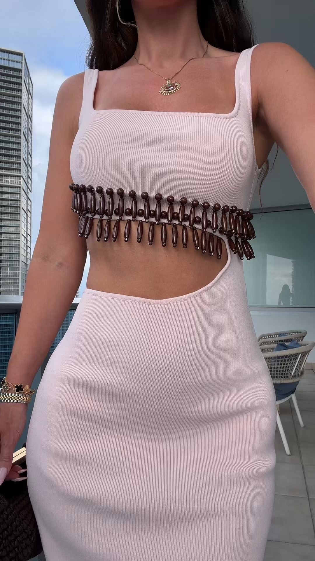 Blush pink and deep brown is such a beautiful combination. I’m obsessed with this dress 😍  
bag is @Zara  but I can’t tag them 😩

Summer outfit inspo | vacation outfit inspo | pink maxi dress | blush pink outfit inspo | date night outfit | what to wear in Miami | dinner outfit ideas for miami | outfitinspo #miamioutfits @Meshki US

#LTKootd #LTKTall