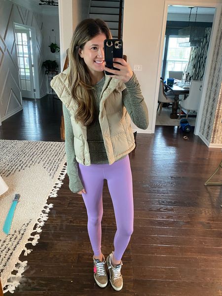Friday’s casual outfit ootd for the trampoline park and a bunch of fun places with my boys! Wearing an xs long in the pants 