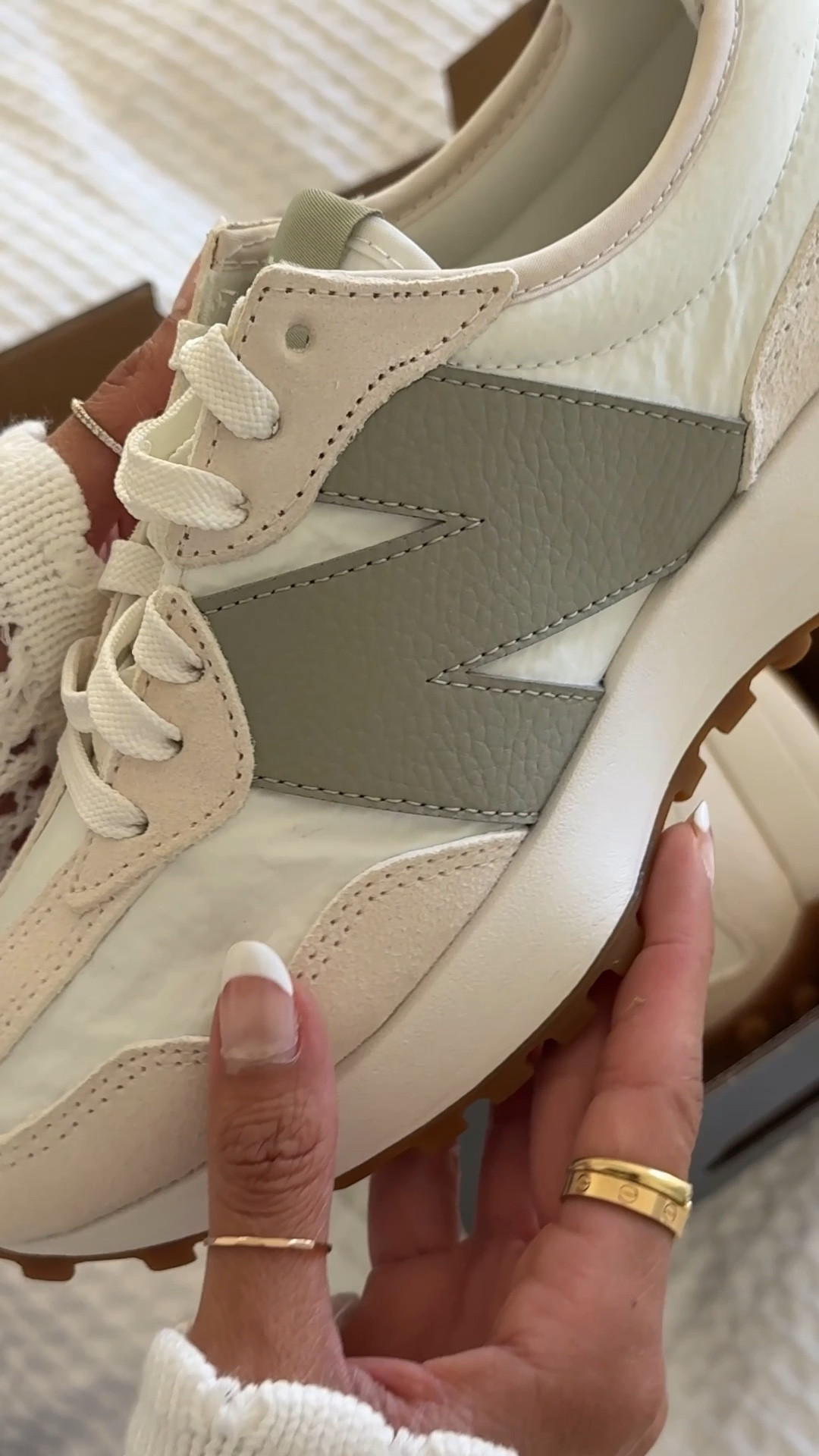 Scroll to shop! Follow for more finds! Xo! 🥰

#LTKShoeCrush #LTKFindsUnder100 #LTKFindsUnder50