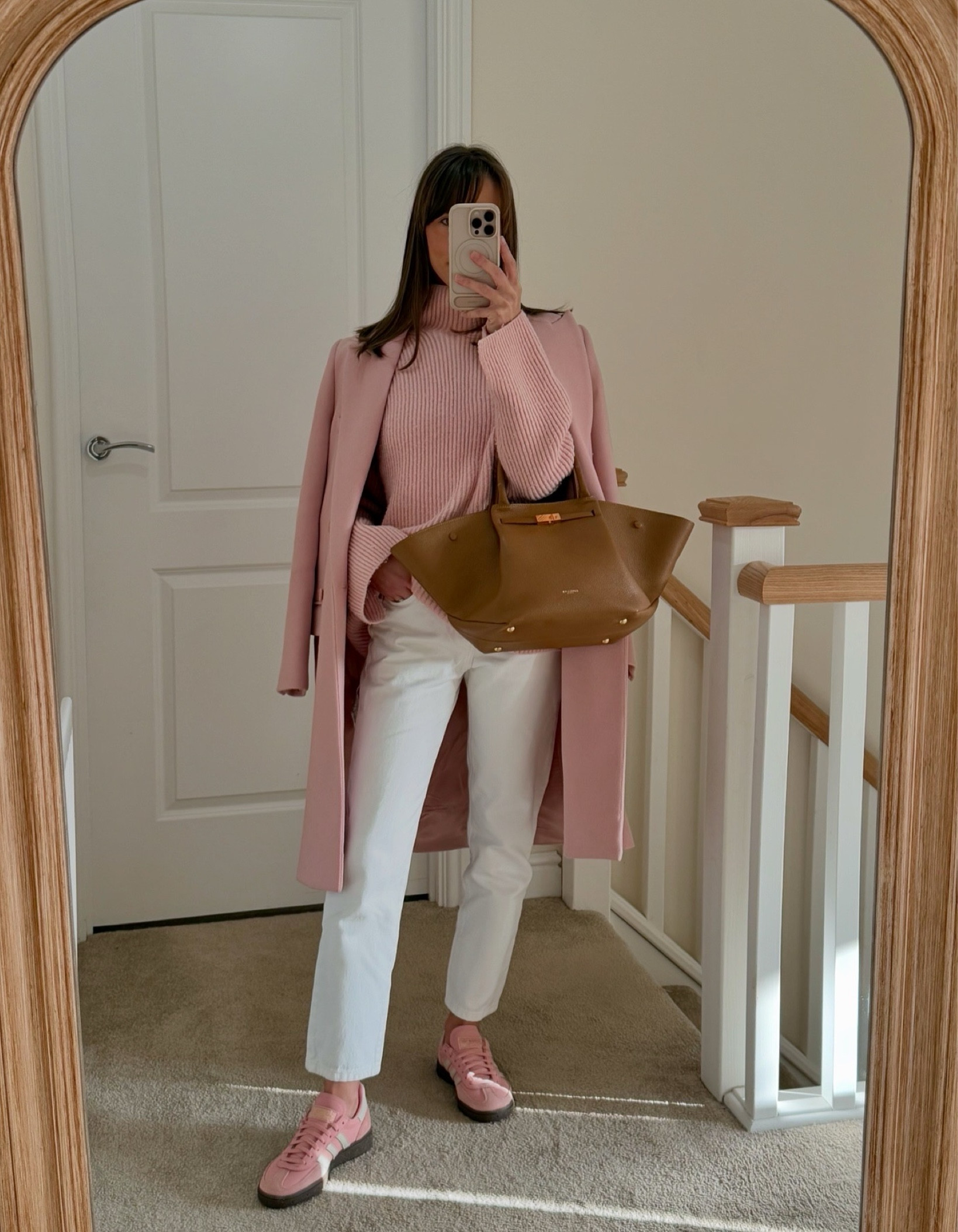 Gorgeous soft pink outfit, perfect for coming into spring 🎀🌸💓

#LTKstyletip #LTKFashionMonth #LTKeurope