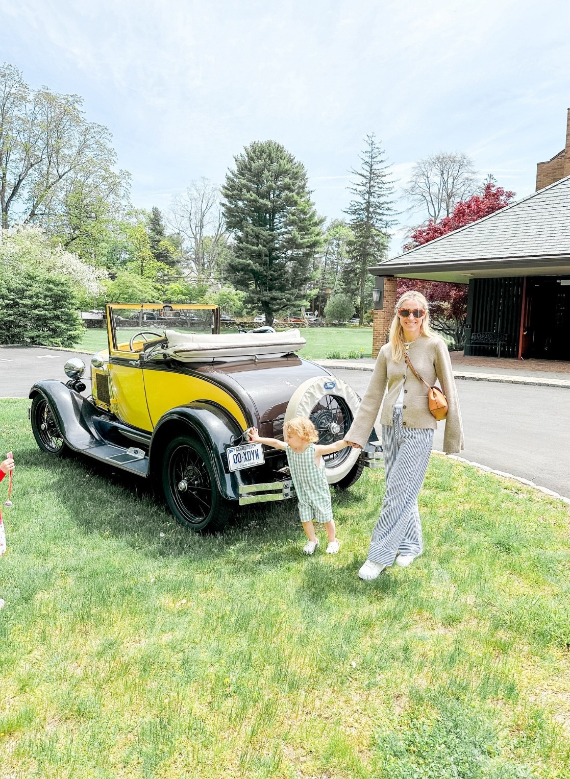 Linen pants 

#LTKStyleTip #LTKSeasonal