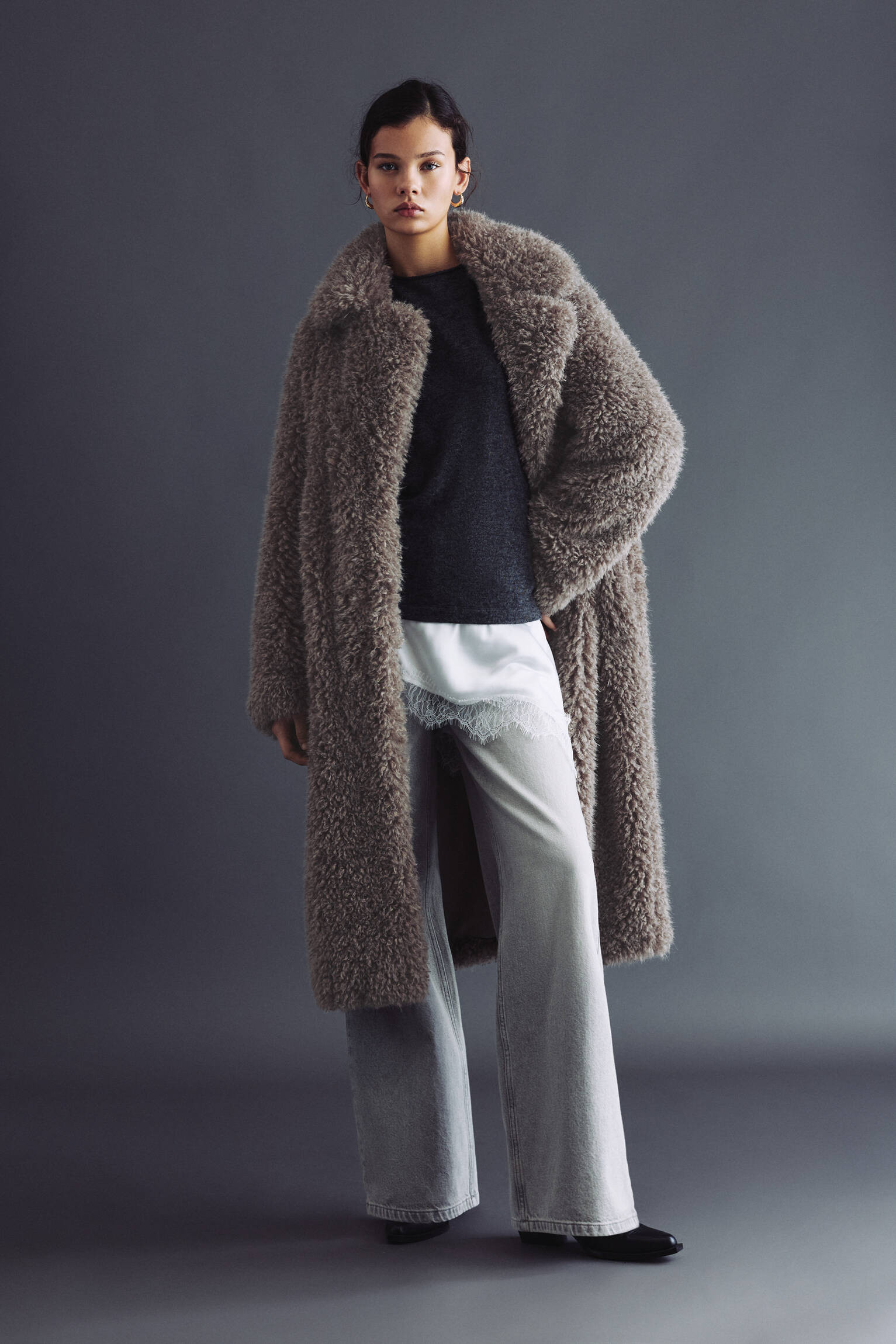 Long faux fur coat - pull&bear | PULL and BEAR UK