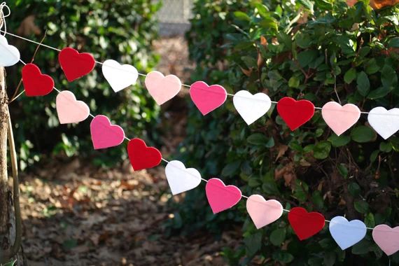 Valentine's Day Heart Garland, Valentine's Decoration, Party Heart Banner | Etsy (US)