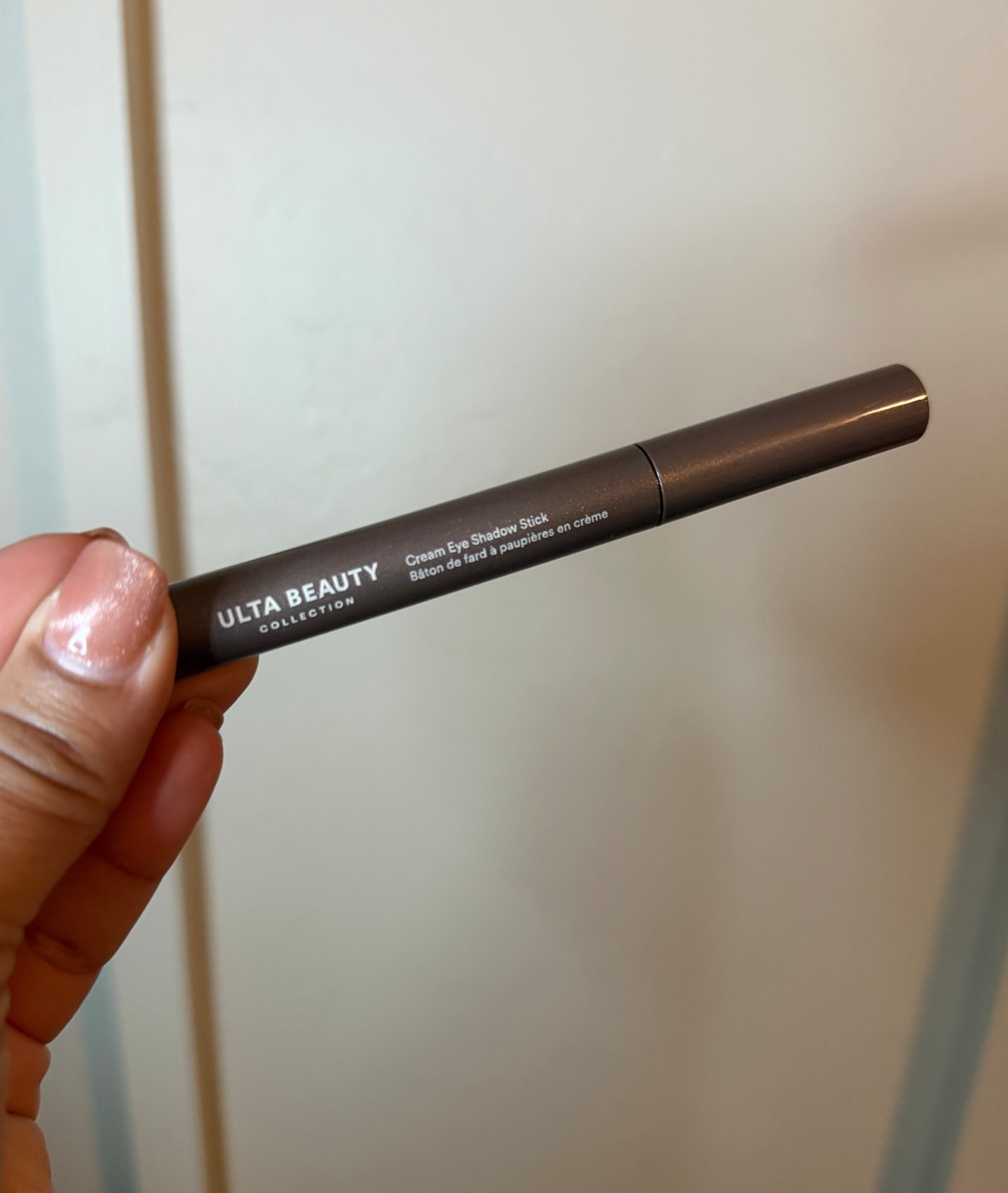 Cream eye shadow 

#LTKBeauty #LTKmomlife