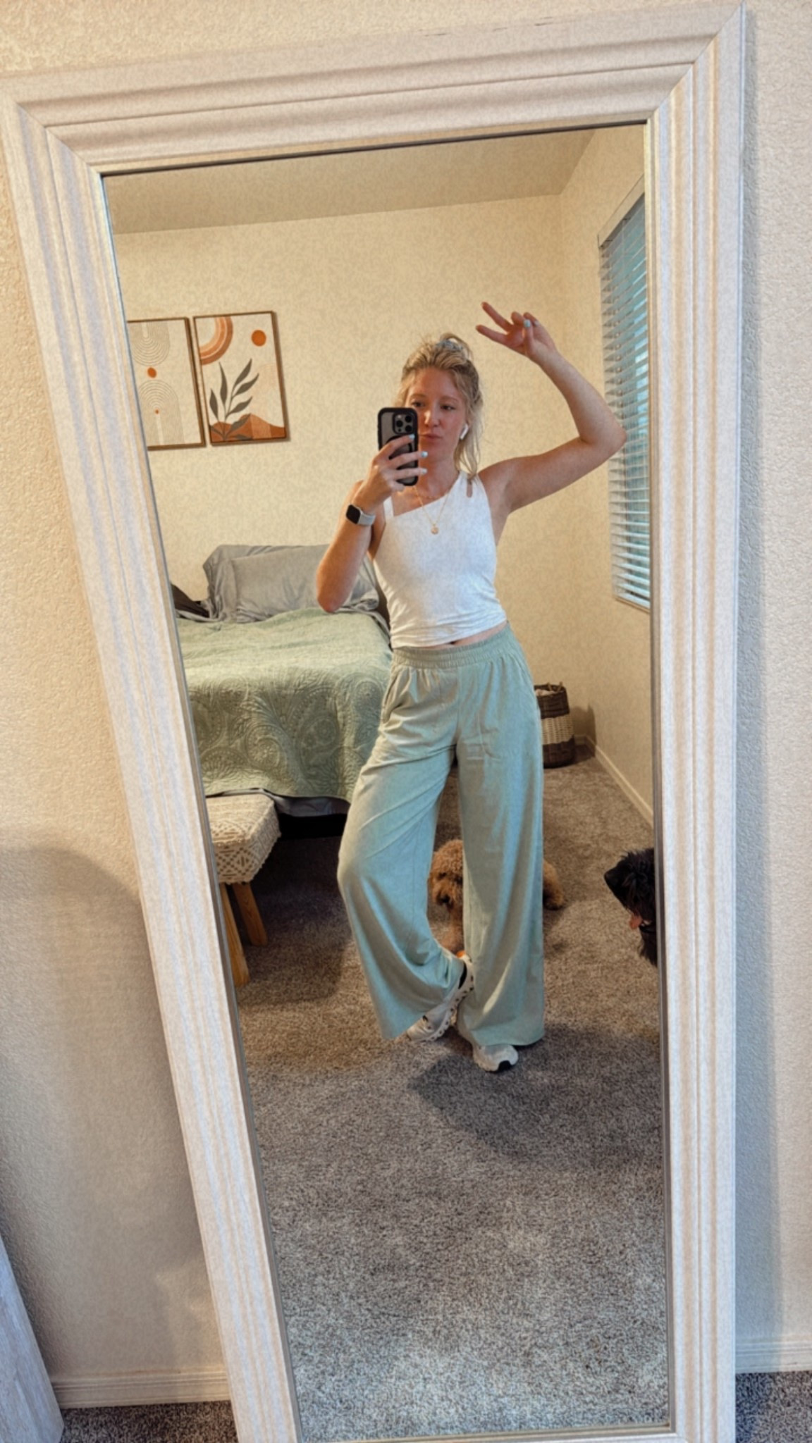 Casual and comfy 🫱🏼‍🫲🏻💚

Top is from Target last year but can’t find it.. 

#LTKActive #LTKStyleTip #LTKWorkwear