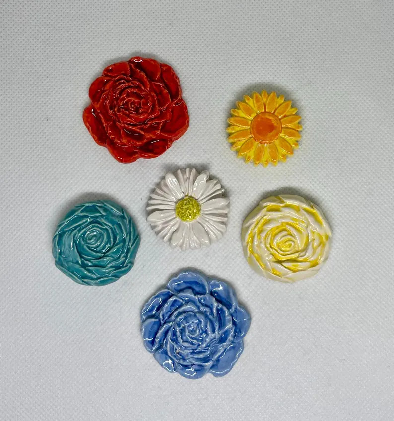 Bundle of Ceramic Flowers - Etsy | Etsy (US)