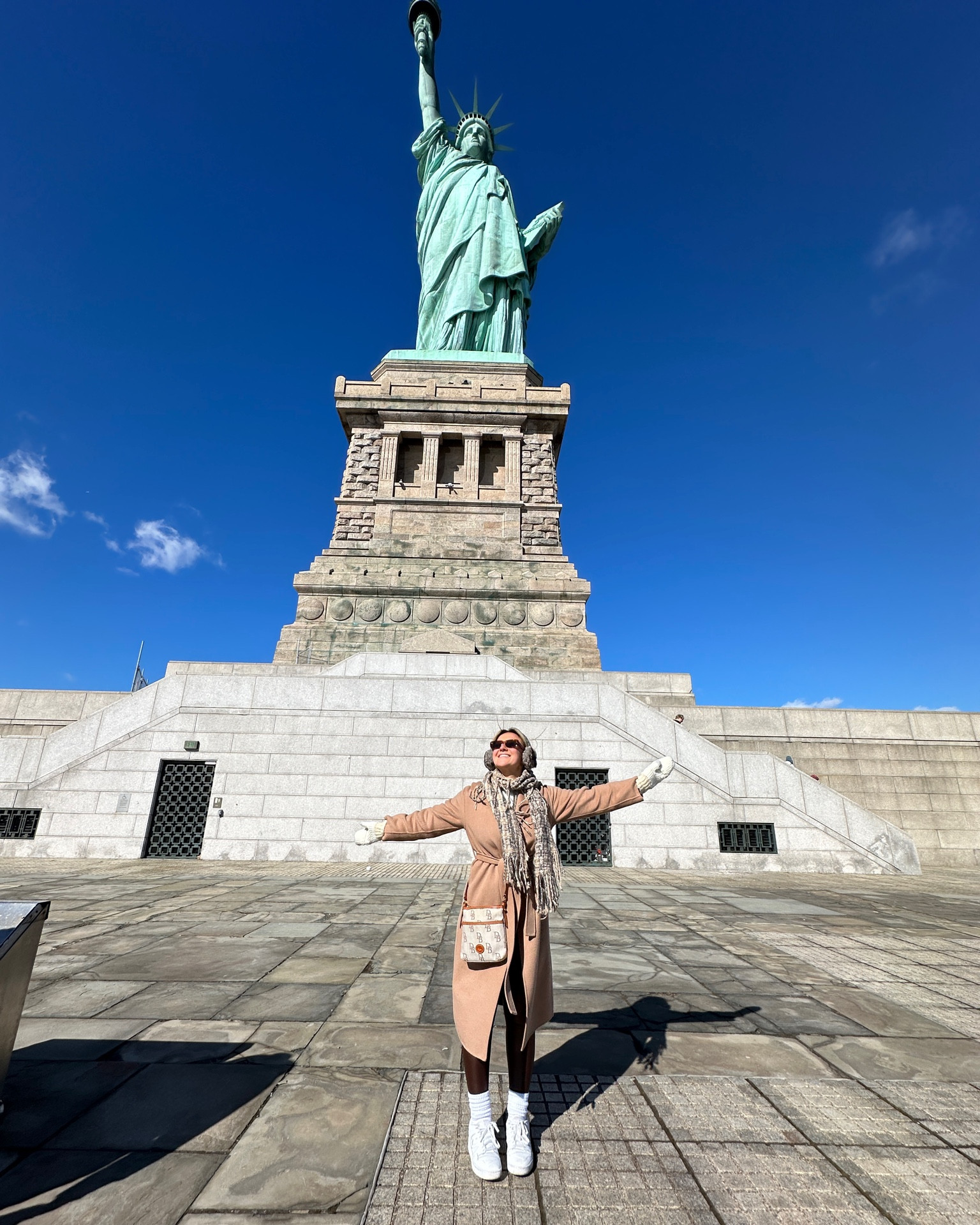 nyc brown travel ‘fit

#LTKstyletip #LTKSeasonal #LTKmidsize