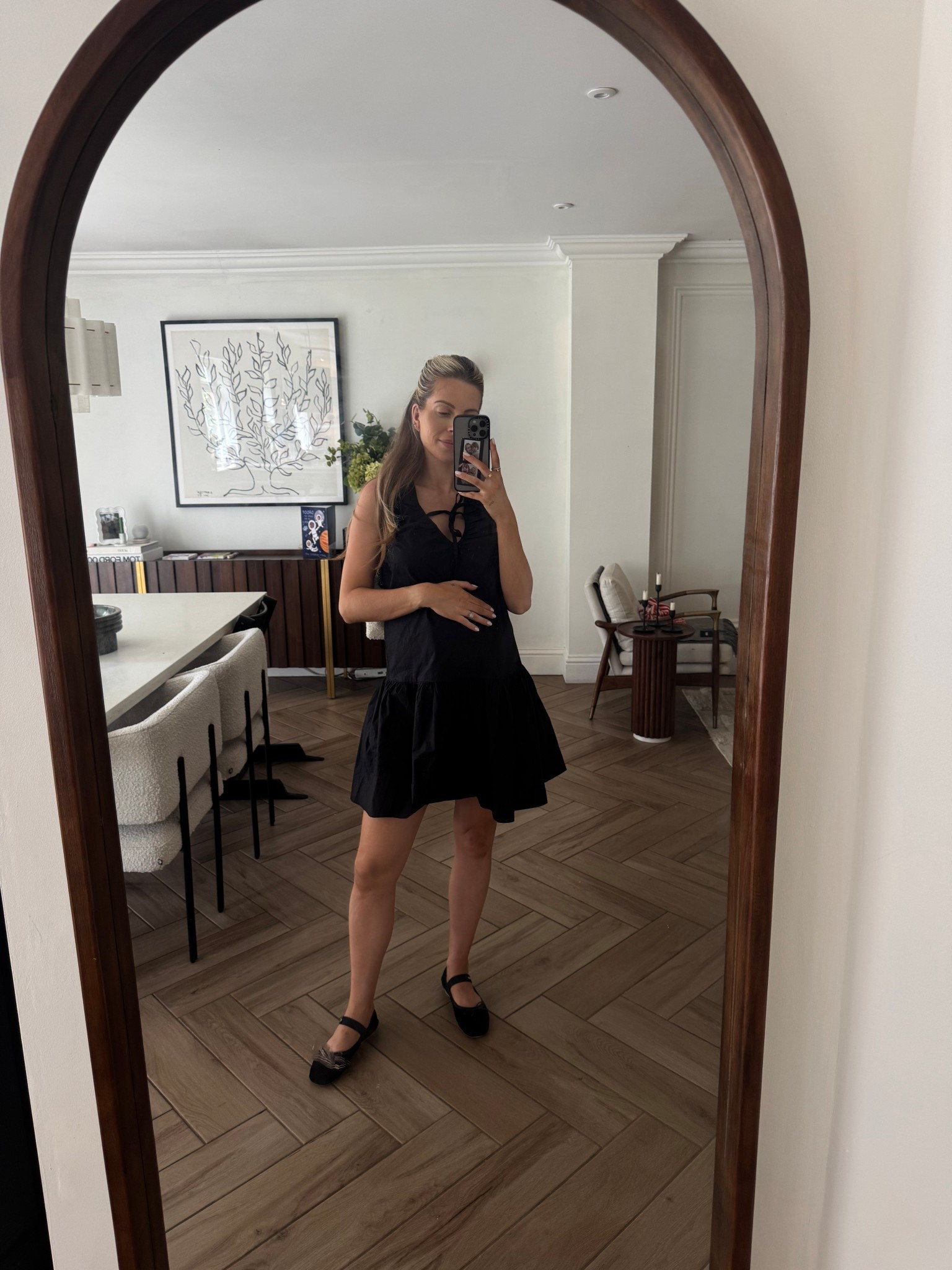 Gorgeous black floaty dress 

#LTKeurope #LTKsummer #LTKdresses