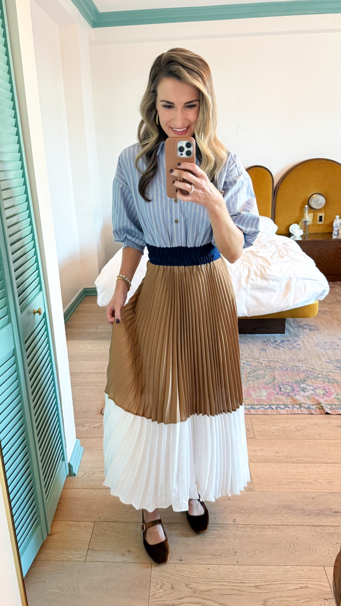 Does this dress say daytime LA event? Because I hope it does!

True to size, and so are the flats!



#LTKWorkwear #LTKStyleTip #LTKSeasonal