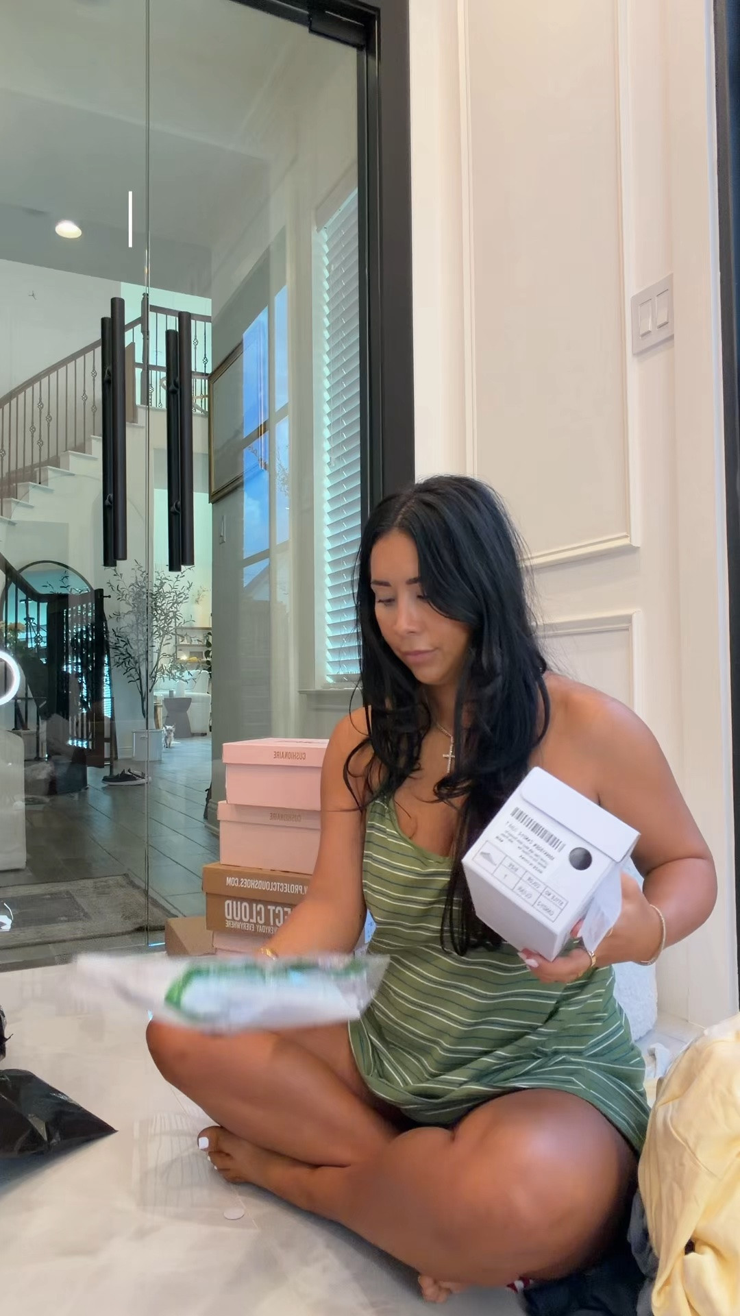 Summer shoe haul from Amazon!!

Summer shoes
Amazon haul 
Amazon unboxing 
Try on haul 
Easy outfit 
Everyday style 
Casual outfit

#LTKSaleAlert #LTKmomlife #LTKootd