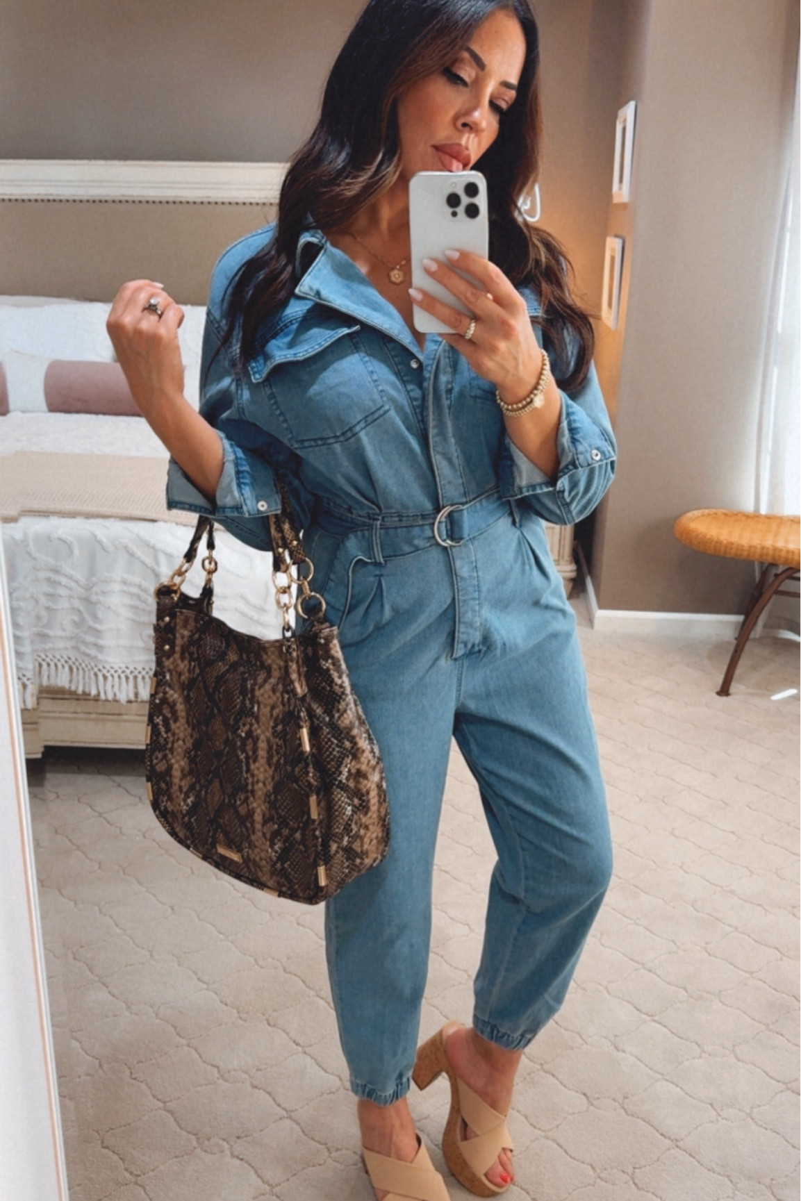 This denim jumpsuit is so cute!!! It’s also on clearance under $27!!! That is all.
🩵🩵🩵🩵🩵🩵🩵🩵🩵🩵🩵
#walmartfashion #walmart #denimjumpsuit2024 #falloutfit #buffalony #buffalove #buffalonifluencer

#LTKOver40 #LTKStyleTip #LTKFindsUnder50