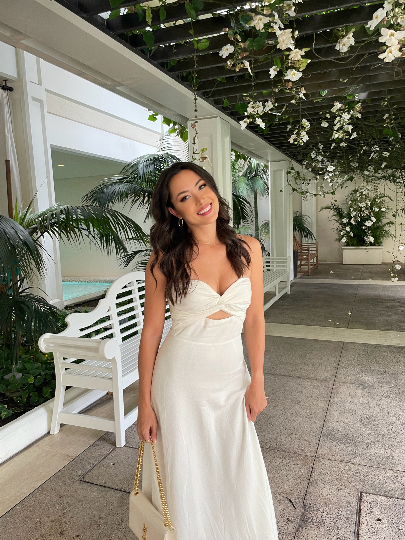 I loved this strapless dress so much in Olive I bought it in white too 😍 wearing size 2! The top of the dress along the sweetheart neckline actually has like a grippy lining so it doesn’t slip down!

#LTKFindsUnder100 #LTKStyleTip