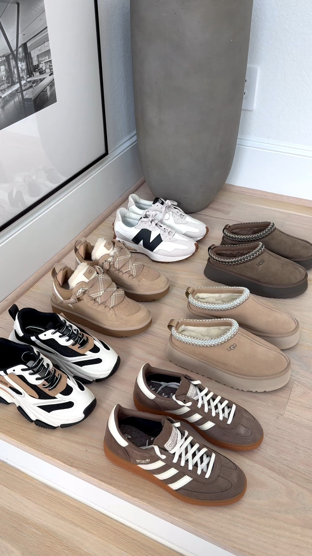 Fall fashion must-haves 🍂✨ A roundup of the comfiest + trendiest shoes you’ll want on repeat this season! From cozy UGG slippers to chic sneakers by Adidas, New Balance, Steve Madden & more—perfect for everyday wear.

All linked for easy shopping 🛒
👉 Tap to shop your faves now!

#AmazonFashion #FallStyle #LTKFall #LTKAmazon


#LTKFallSale