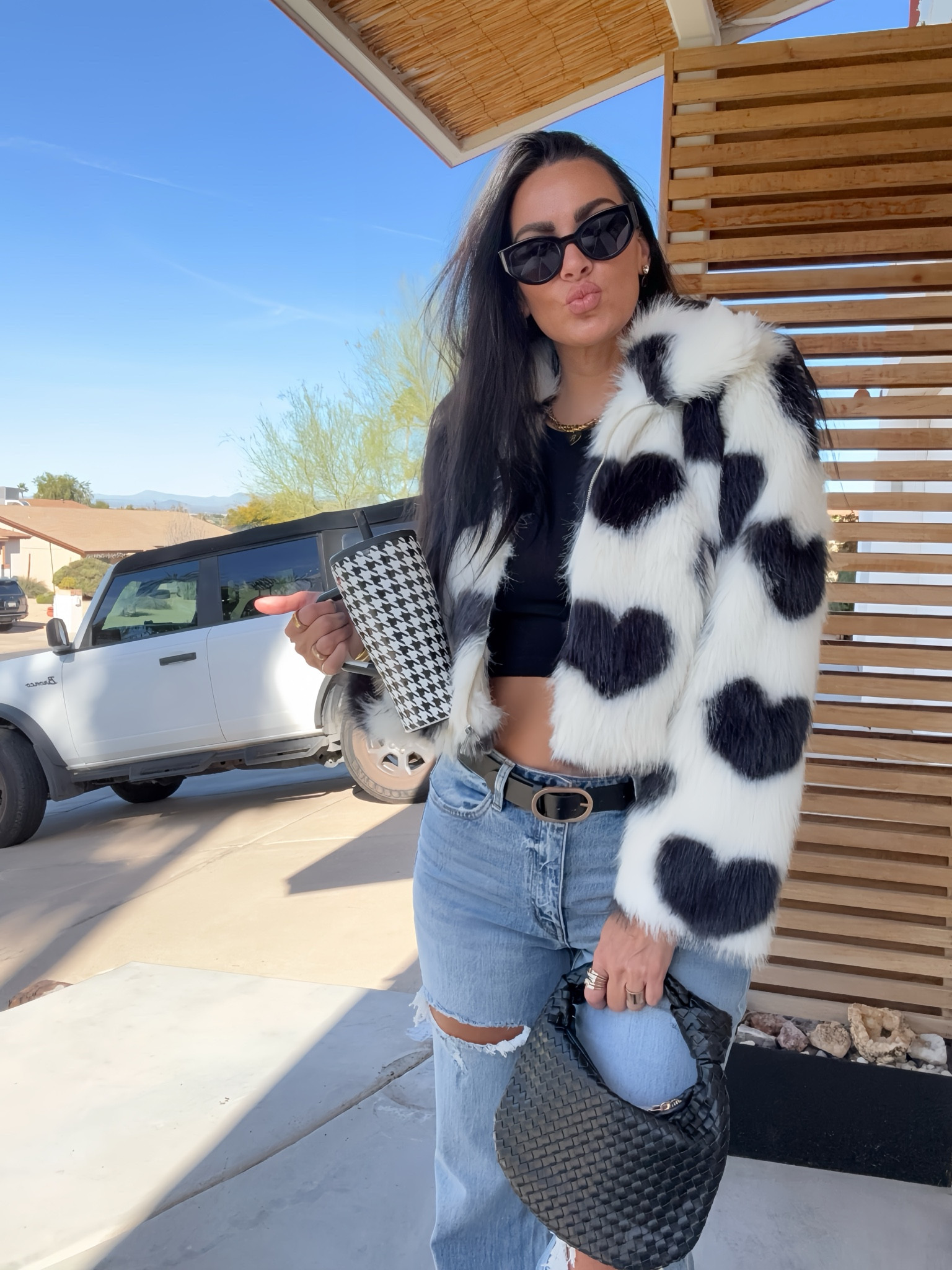 Cute VICI outfit idea that somehow works for errands, lunch, and pretending you have your life together. Easy, comfy, and pulled-together without trying too hard—my favorite kind of vibe. Use code CHANTEF30 for 30% off and thank me later 🫶✨
#vici #vicicollection #outfitinspo #everydaystyle #momstyle #neutraloutfits #ltkfashion #ootd

#LTKFindsUnder50 #LTKU #LTKFindsUnder100