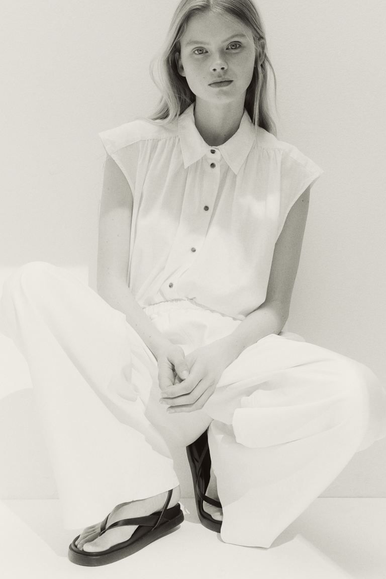 Linen-blend Sleeveless Shirt - White - Ladies | H&M US | H&M (US + CA)