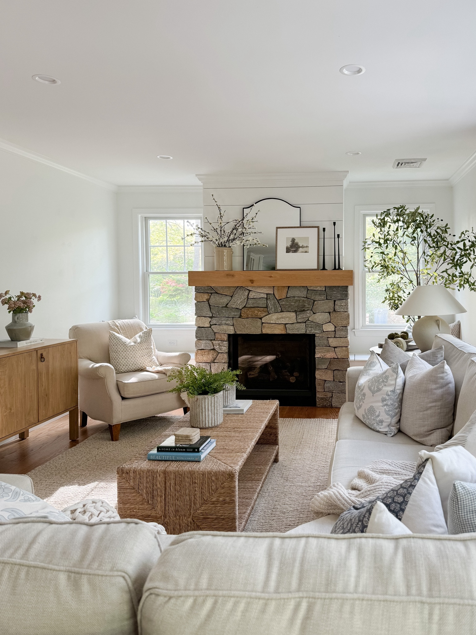 Coastal Living Room

coastal home, sectional, beige home, pottery barn, woven coffee table, gray curtains, sherri calnan home 


#LTKStyleTip #LTKFindsUnder50 #LTKHome