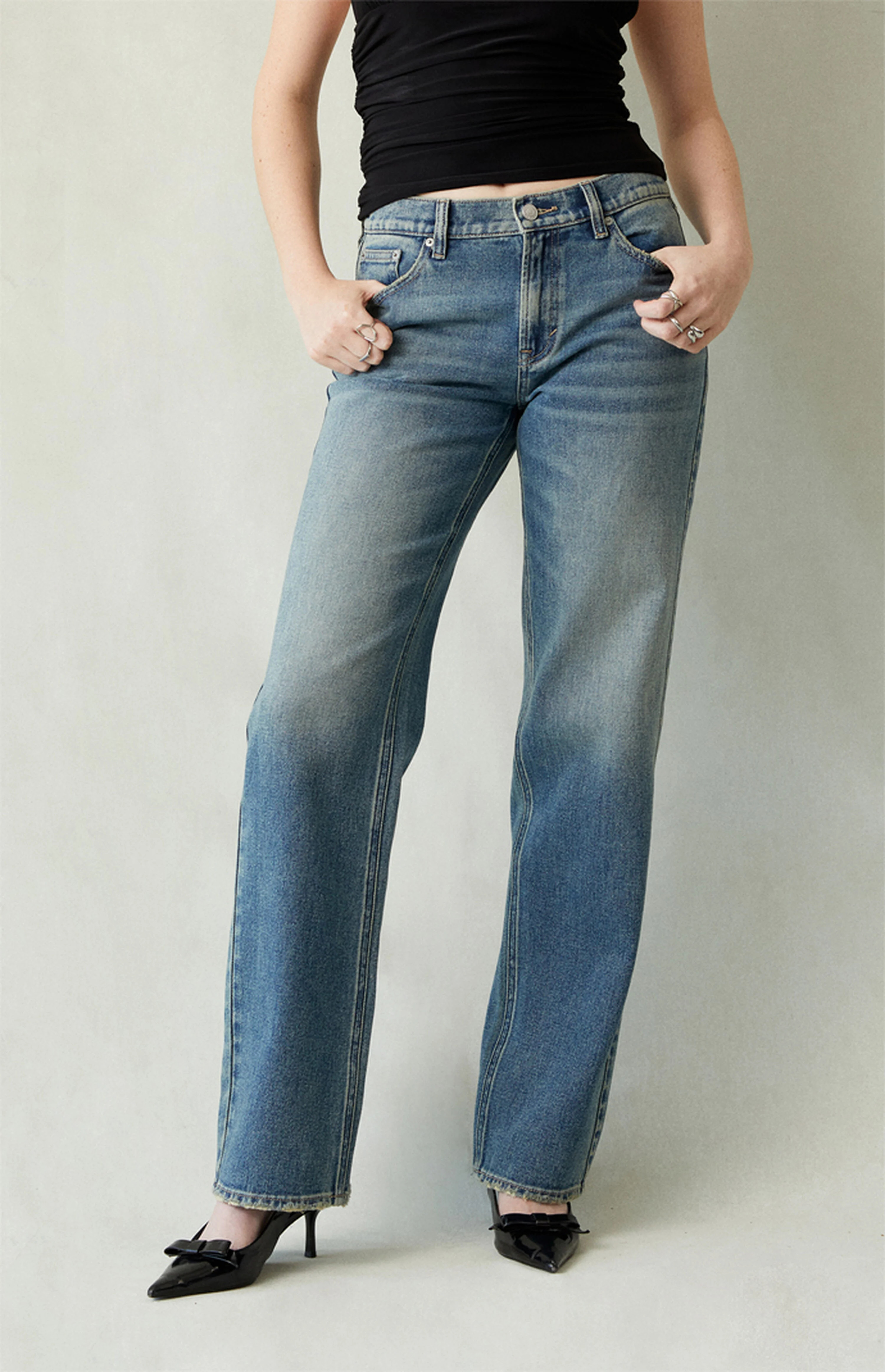 Pacsun Jordyn Low Rise Straight Leg Jeans Medium Blue Tinted | PacSun