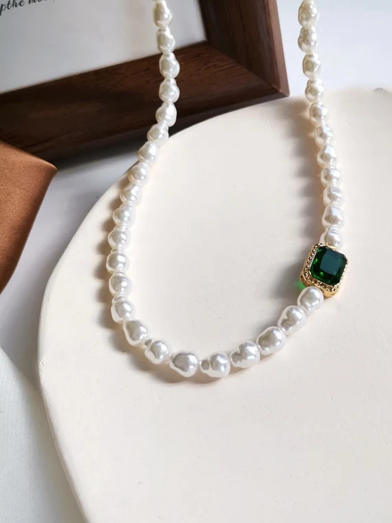 Emerald Necklace, Pearl Bead Necklace, Dainty necklace for women | Etsy (US)