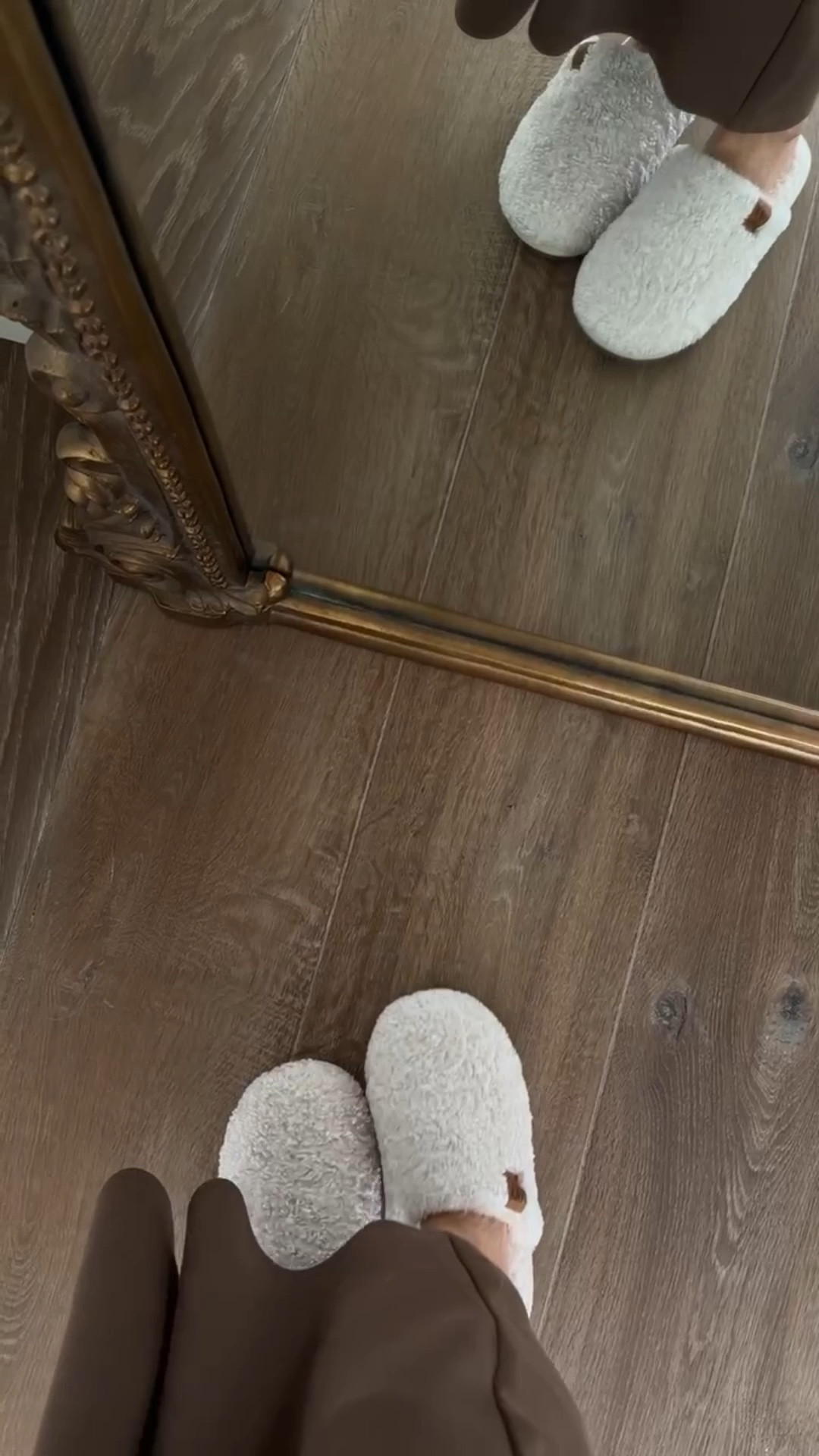 These house slippers are so comfortable and would make the perfect gift this holiday season✨
StylinByAylin, Aylin #slippers #giftideas #giftgiving

#LTKHoliday #LTKselfcare #LTKGiftGuide