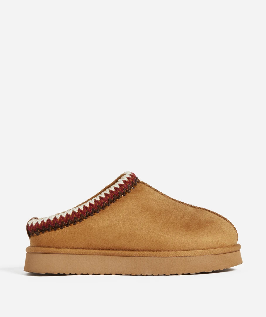 KIKI TAN SLIP-ON EMBROIDERED MULE | Sportsgirl