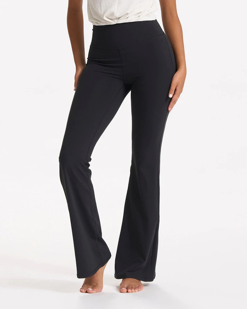 Studio Flare | Vuori Clothing (US & Canada)