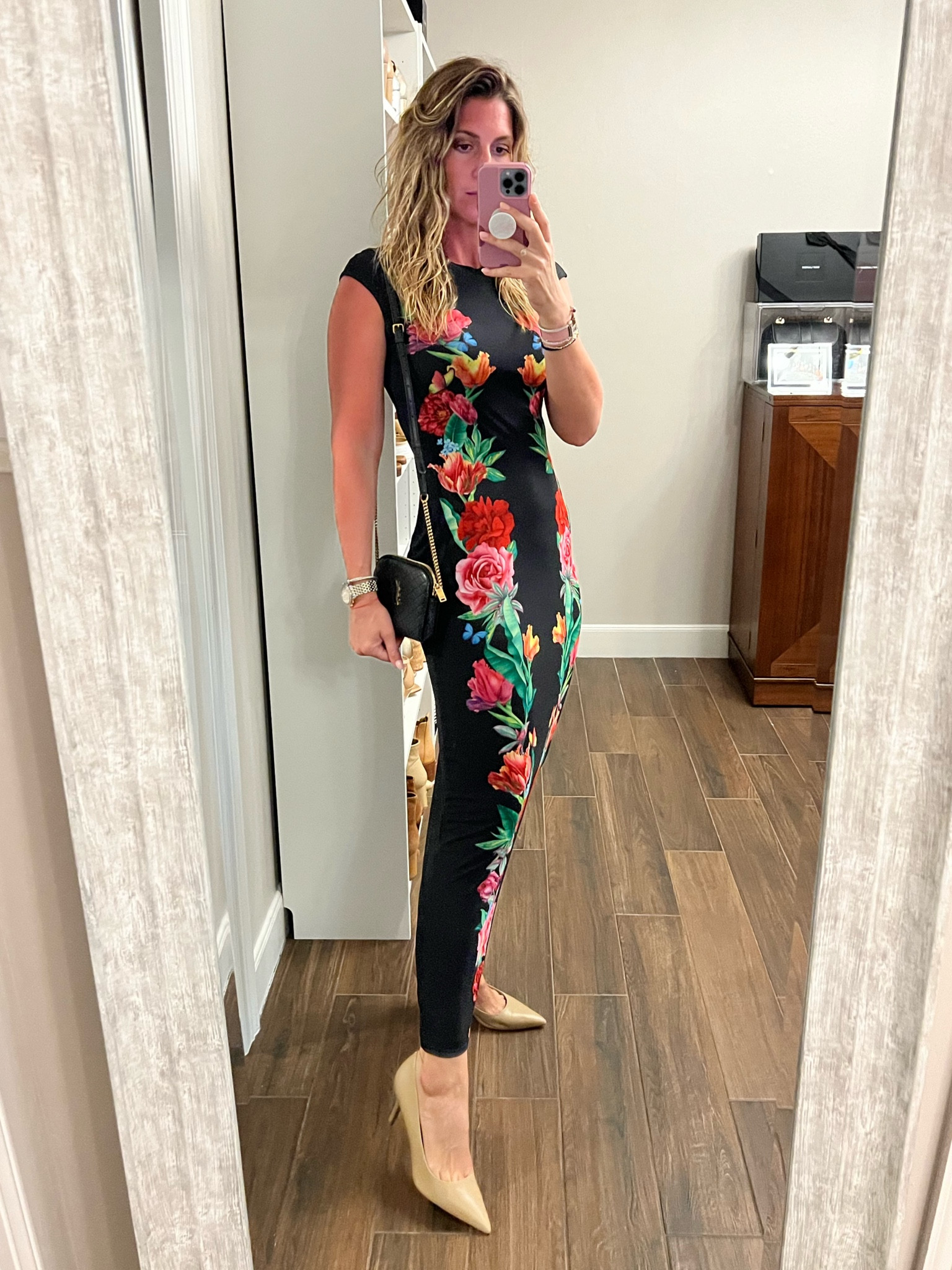 Nailed date night thanks to this brand and their collection of bodycon dresses that are so lightweight you feel like you’re wearing a slip! Best part? They’re under $100!

Wearing a size small.

#LTKOver40 #LTKFindsUnder100 #LTKItBag