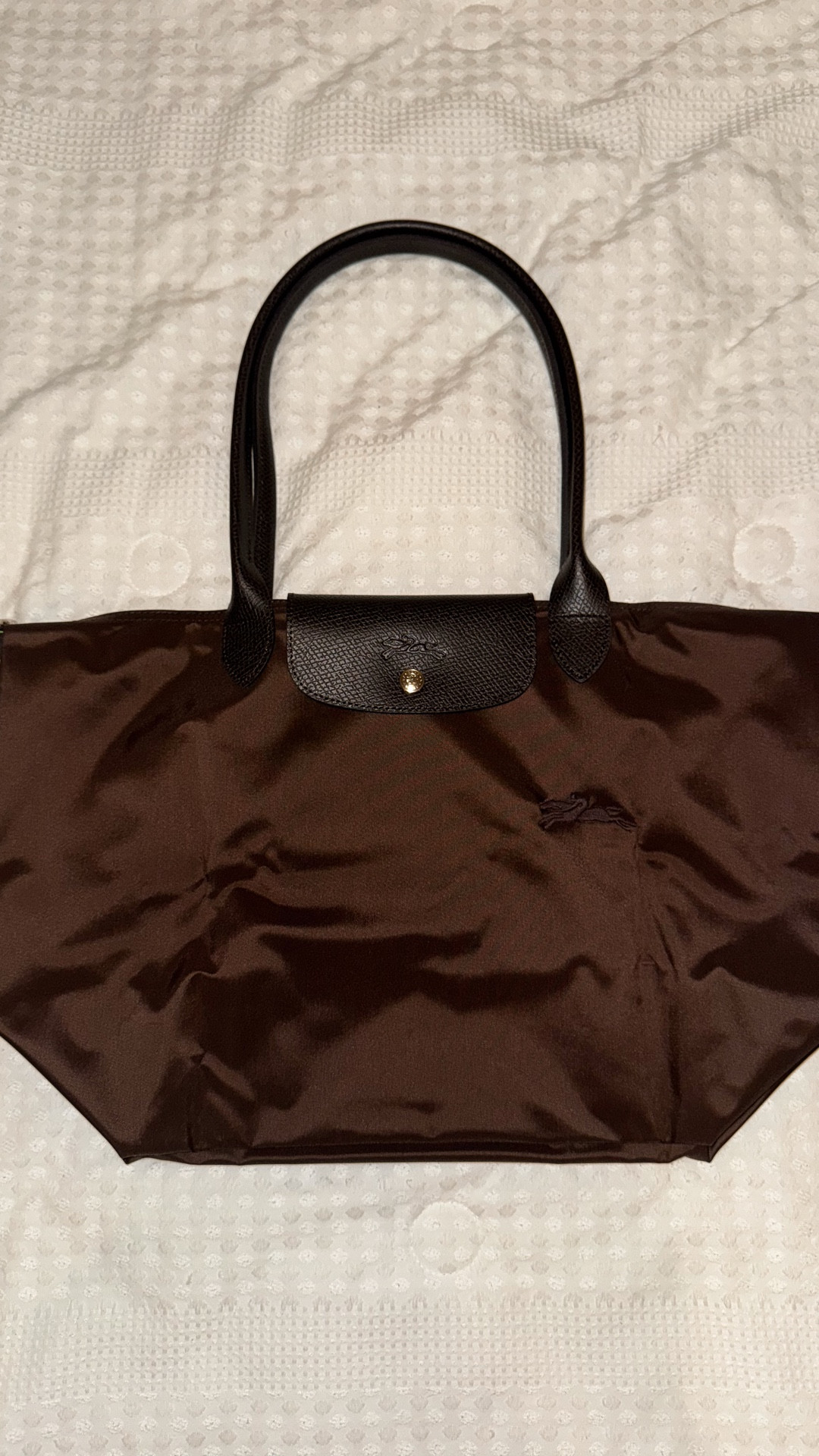 My sister got me this Longchamp tote bag L le pliage in color mocha for my birthday and I am obsessed!!! It’s the perfect chocolate brown color & will go w everything!! It’s going to be my new work bag 🤎🍫

#LTKItBag #LTKStyleTip #LTKWorkwear