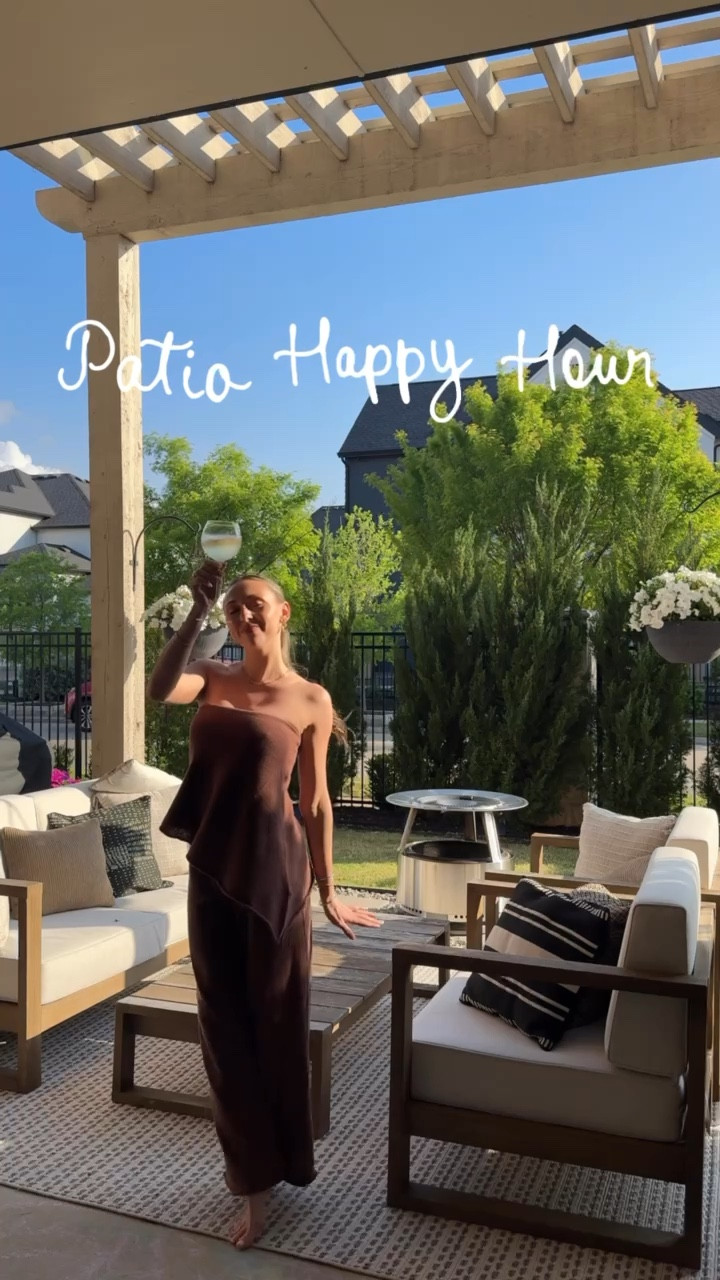 Patio happy hour! ☀️  

#LTKdayinmylife #LTKootd