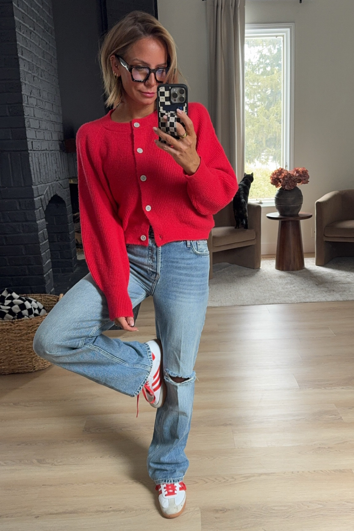 Sweater: medium 
Denim: 26
