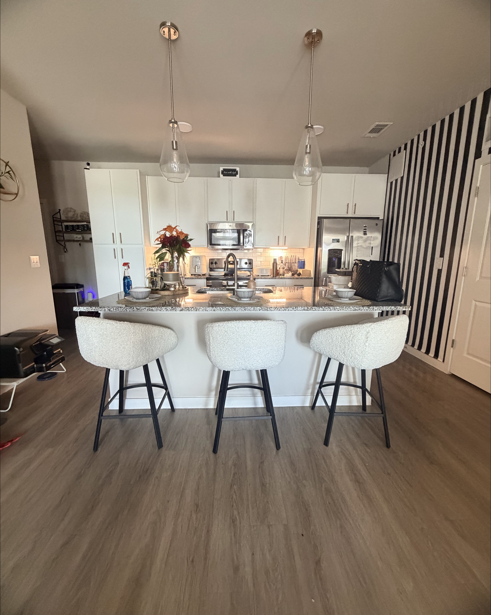 Out the Old in with the New!
#spring #home #stools 


#LTKHome