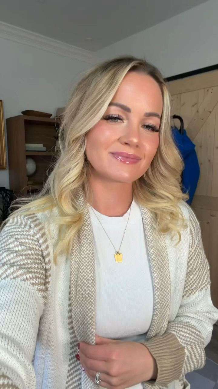 This color block cardigan has become my everyday essential! The open front style is so easy to throw on, and the pockets are actually functional. Love how the colors add interest to basic outfits. It's the perfect weight for layering and looks good with everything from leggings to jeans. 

#CardiganStyle #ColorBlock #FallLayers #EverydayStyle 
#LTKSeasonal #LTKFindsUnder50 #LTKootd #LTKmomlife #LTKFindsUnder50