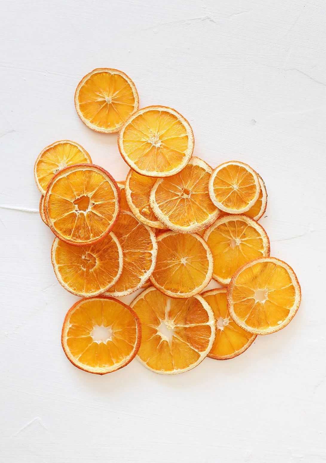 Bag of 20 Natural Preserved Orange Slices - 1.5-3" Wide | Afloral (US)