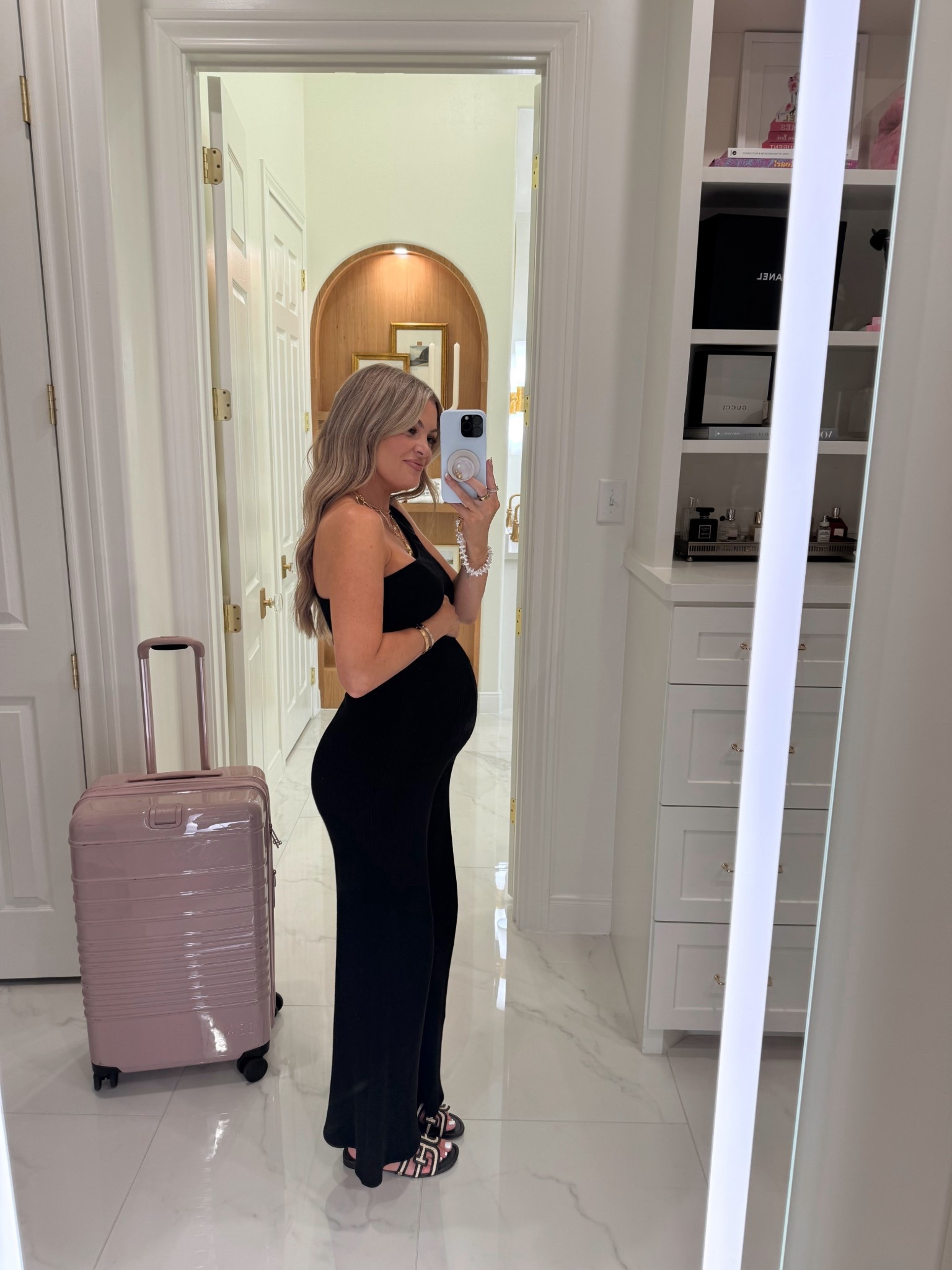 you know your outfit is comfortable when you wear it for a 5 hour hair apt + a travel day ✈️ I got this knit jumpsuit from free people a few years ago, but it works pregnant too because it’s so stretchy (wearing size XS)! it’s sold out, but i’ll link similar options that would also work with a bump.

electric picks code: JESS20

bump friendly, pregnant, free people, gold jewelry, travel outfit 

#LTKTravel #LTKBump #LTKFindsUnder100
