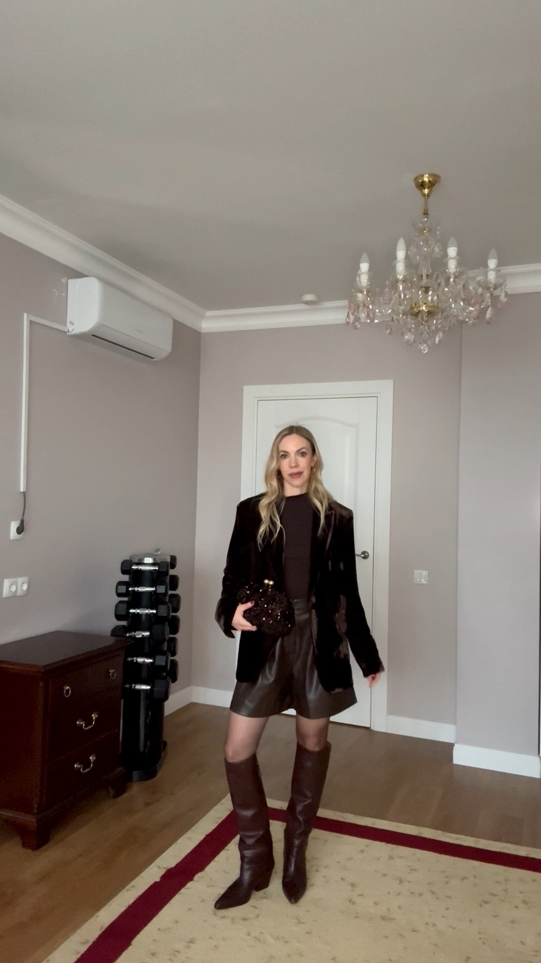 Monochrome brown holiday look, New Year’s Eve outfit, chocolate brown velvet blazer, brown faux leather shorts with sheer tights and dark brown boots

#LTKSaleAlert #LTKFindsUnder100 #LTKHoliday