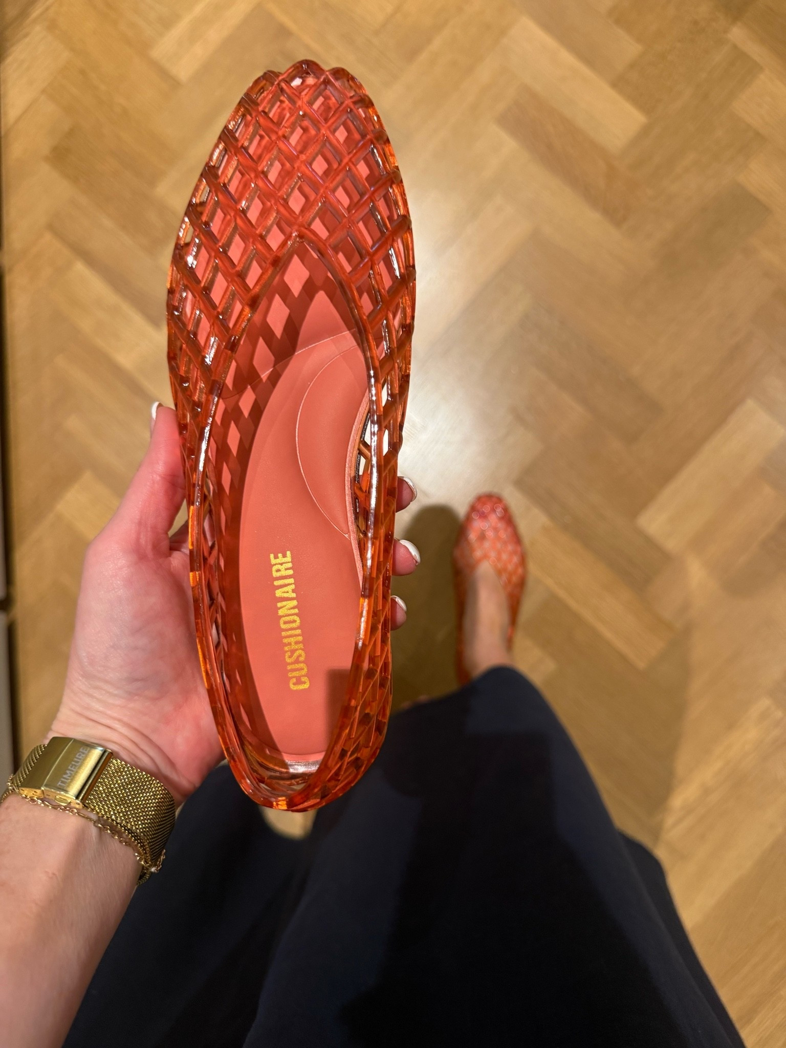 Hands down the MOST comfortable jelly flats!! They come in lots of colors too.

#LTKootd #LTKSeasonal #LTKTravel