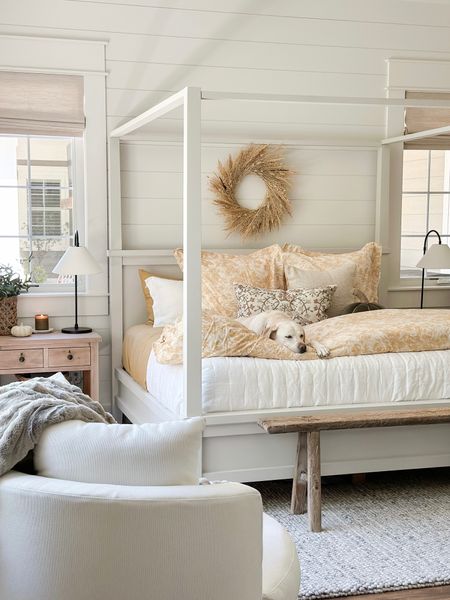 Fall bedroom style

Canopy bed | farmhouse style | pottery barn | golden hues | bedroom | swivel chair | cozy moment | neutral home

#LTKhome #LTKSeasonal #LTKstyletip