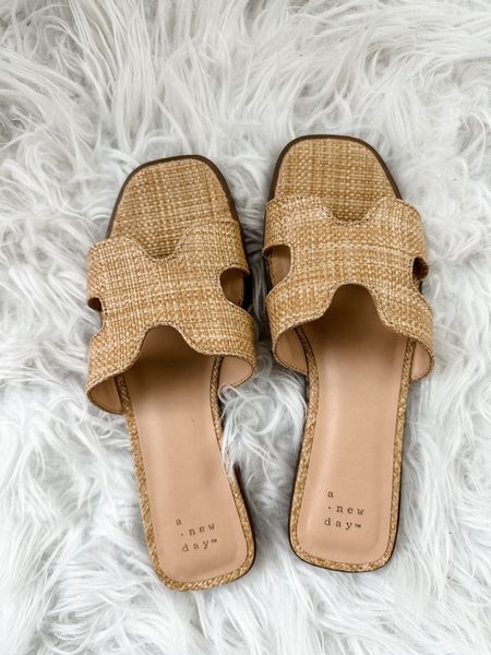 Perfect raffia sandals for spring and summer! Comfortable and good price!

Target, sandals, raffia, beige, summer shoes, target finds 

#LTKshoecrush #LTKSeasonal #LTKSpringSale