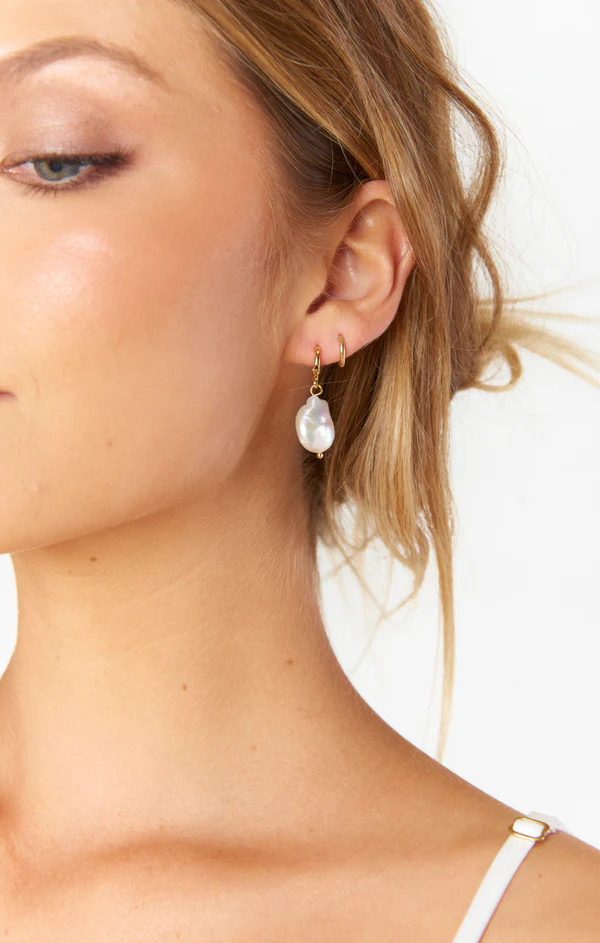 Pearl Drop Earrings | Show Me Your Mumu