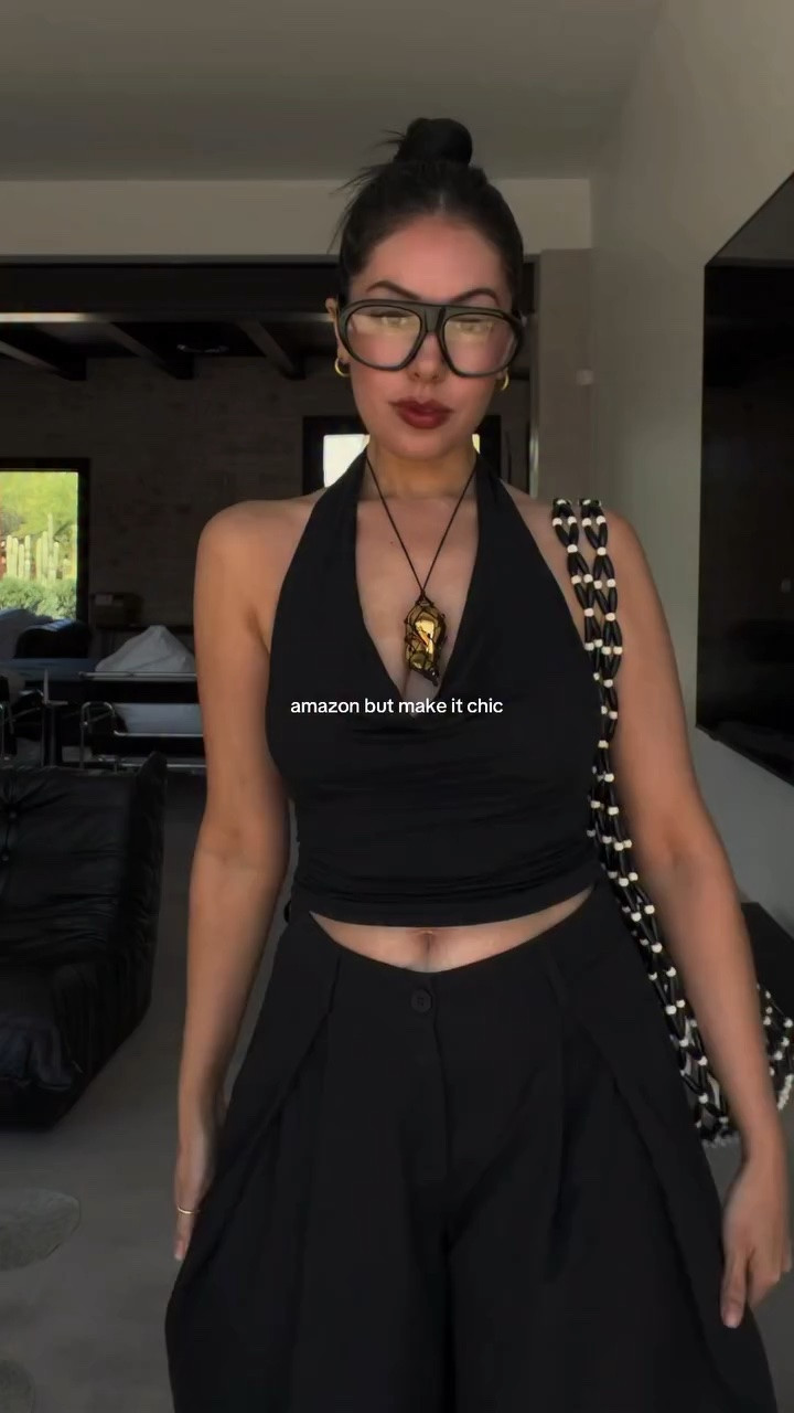 OOTD — Need the info? Drop a 🔗 or comment “shop” down below 🖤 Any items that aren’t available have been substituted with alternates.